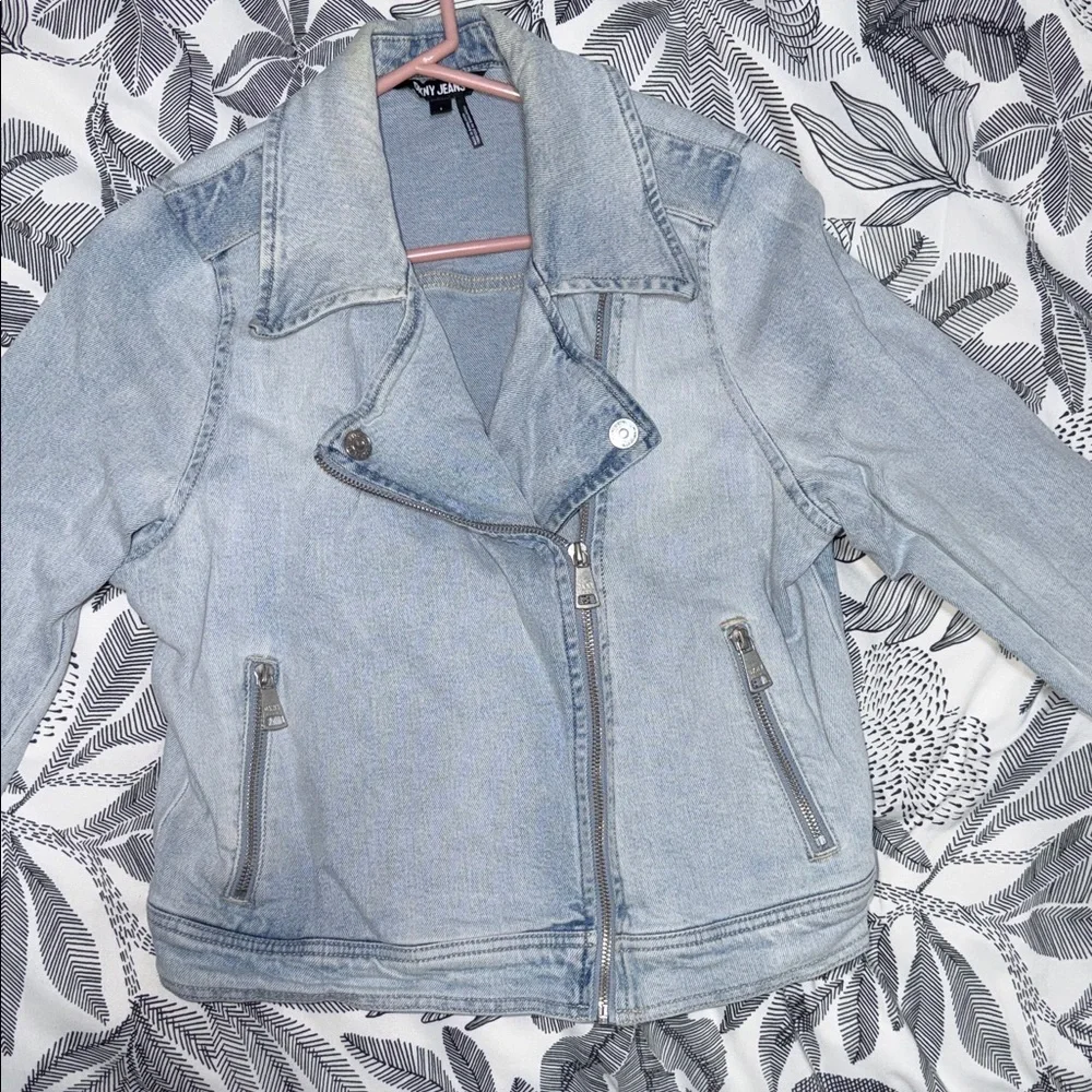 DKNY Light Blue Denim Jacket - Picture 1 of 4